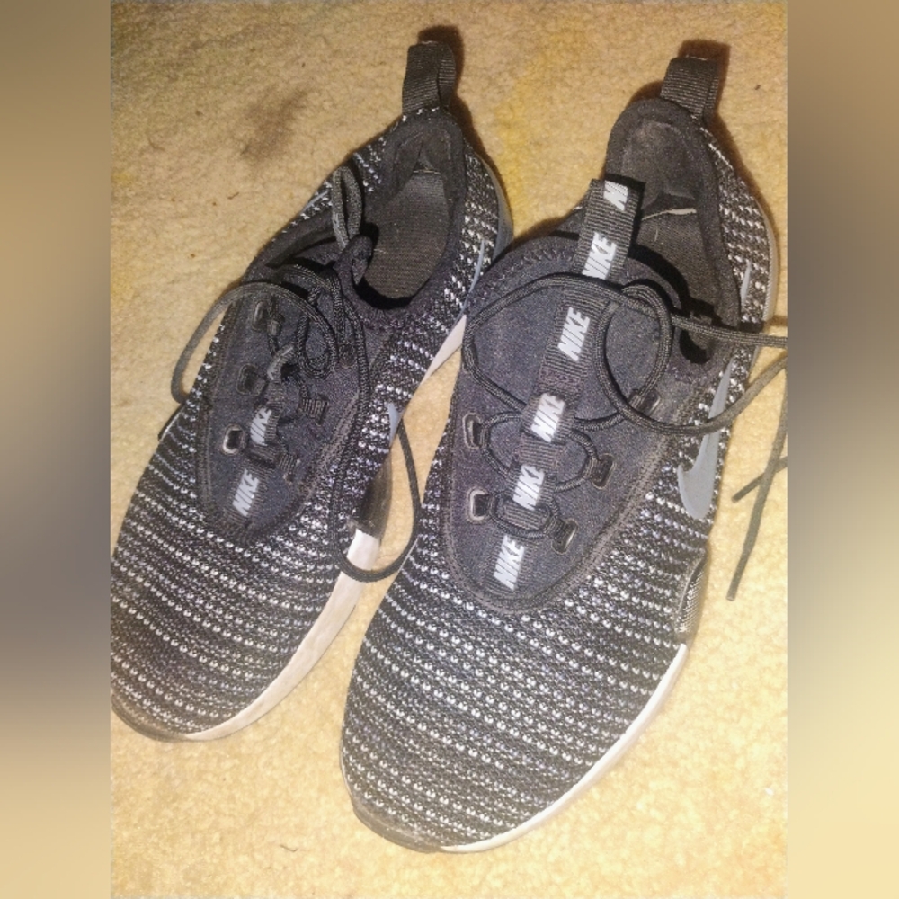 Nike shoes 6.5Y
